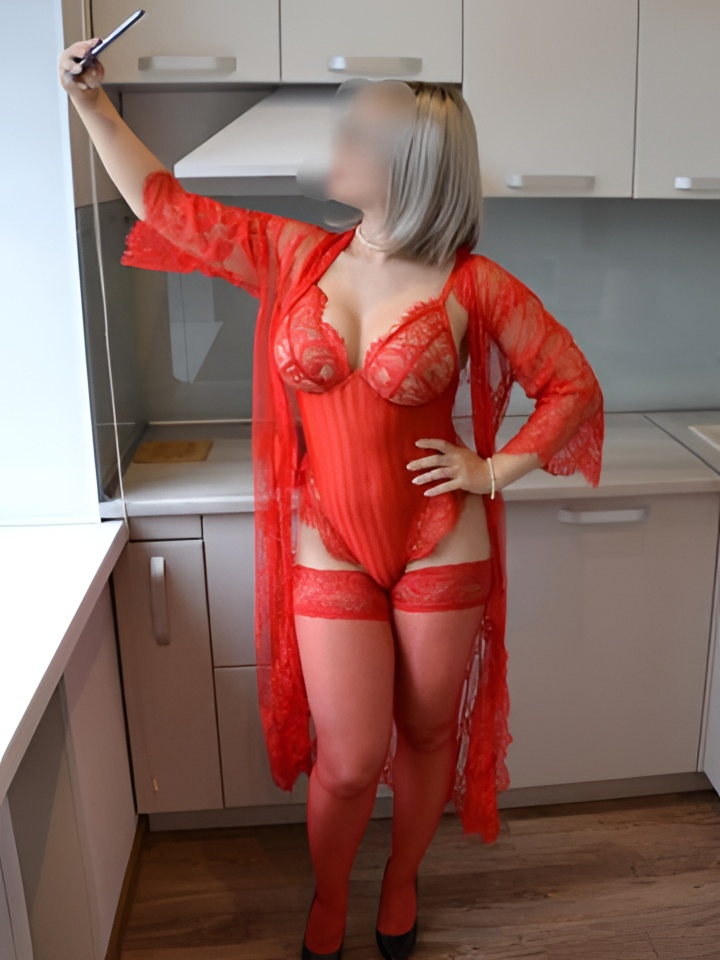 Василиса привлекальеная девушка из Ликино-дулево цена от 2000 руб