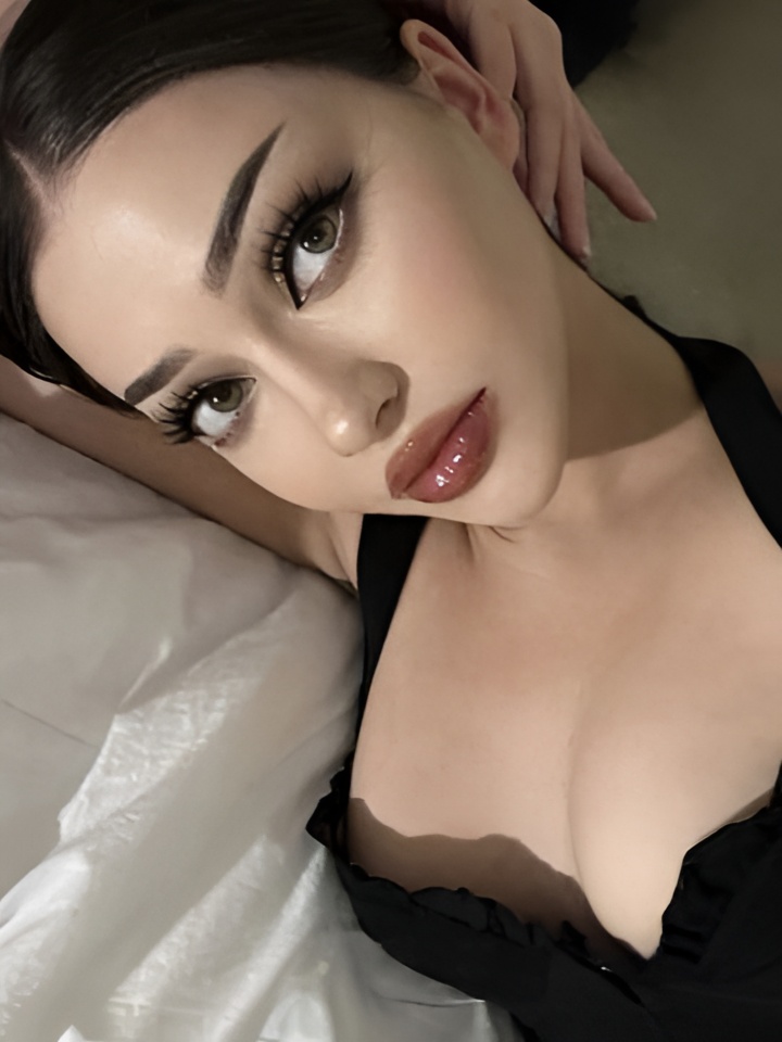 Виктория привлекальеная девушка из Ликино-дулево цена от 10000 руб