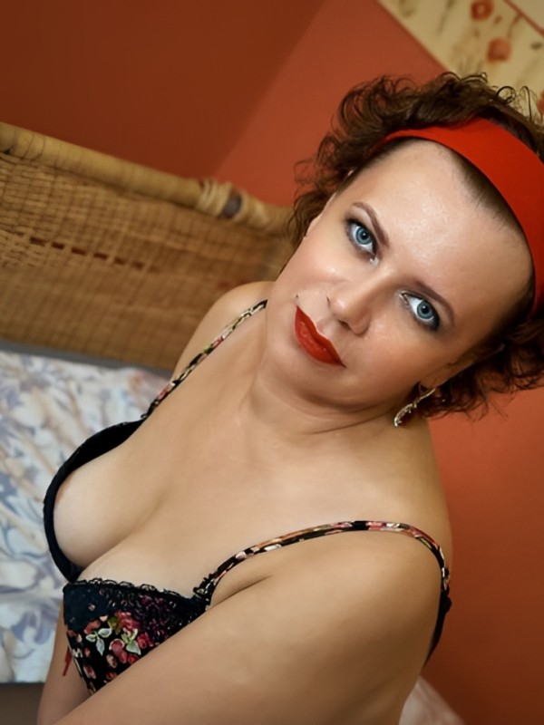 Варвара привлекательная девушка из Ликино-дулево цена от 10000 руб